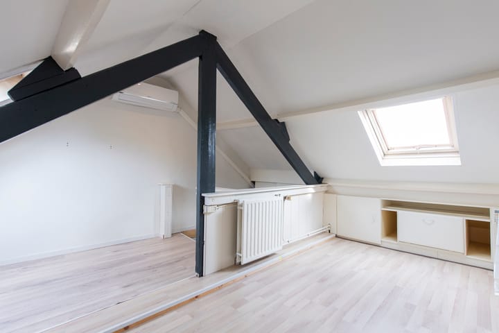 Photo 23 of Van Sonstraat 18