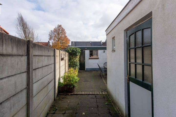 Photo 25 of Van Sonstraat 18