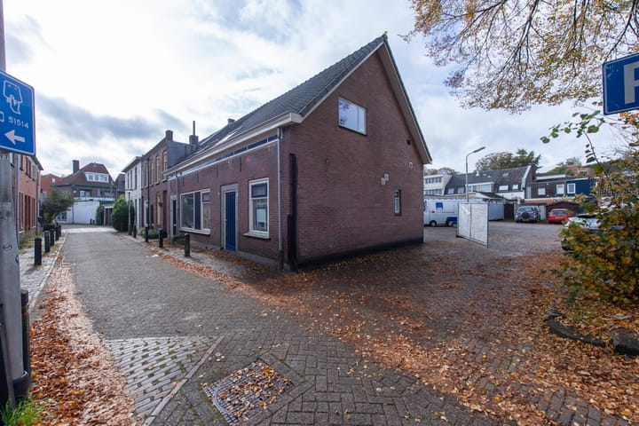 Photo 31 of Van Sonstraat 18