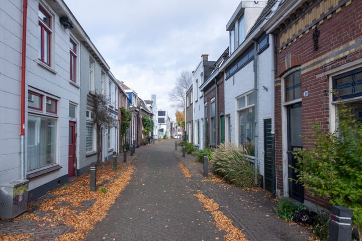 Photo 32 of Van Sonstraat 18