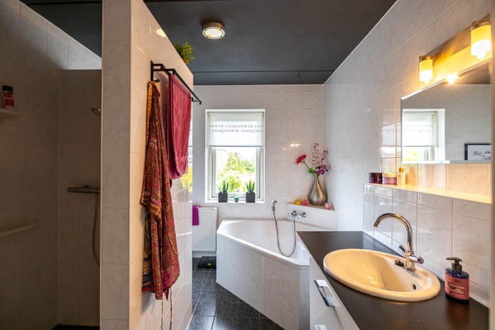 Photo 21 of Kenwerd 6