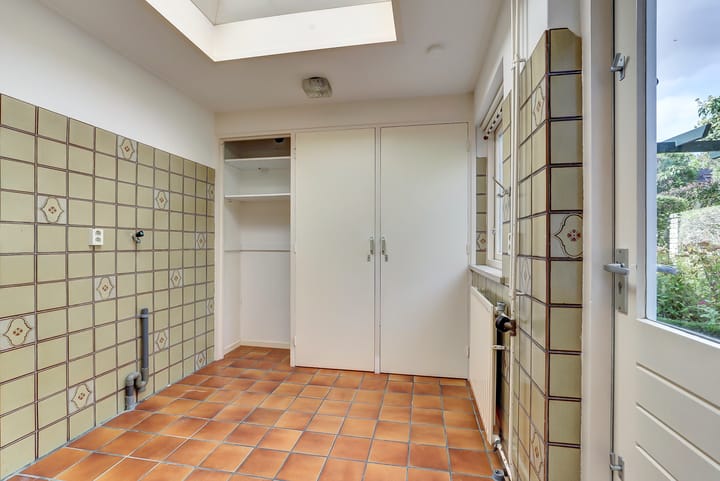 Foto 16 van Leliestraat 77