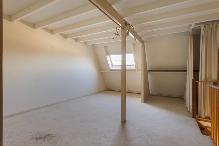 Photo 30 of Julianastraat 13