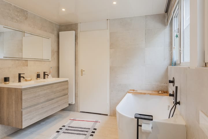 Foto 20 van Mascagnihof 629