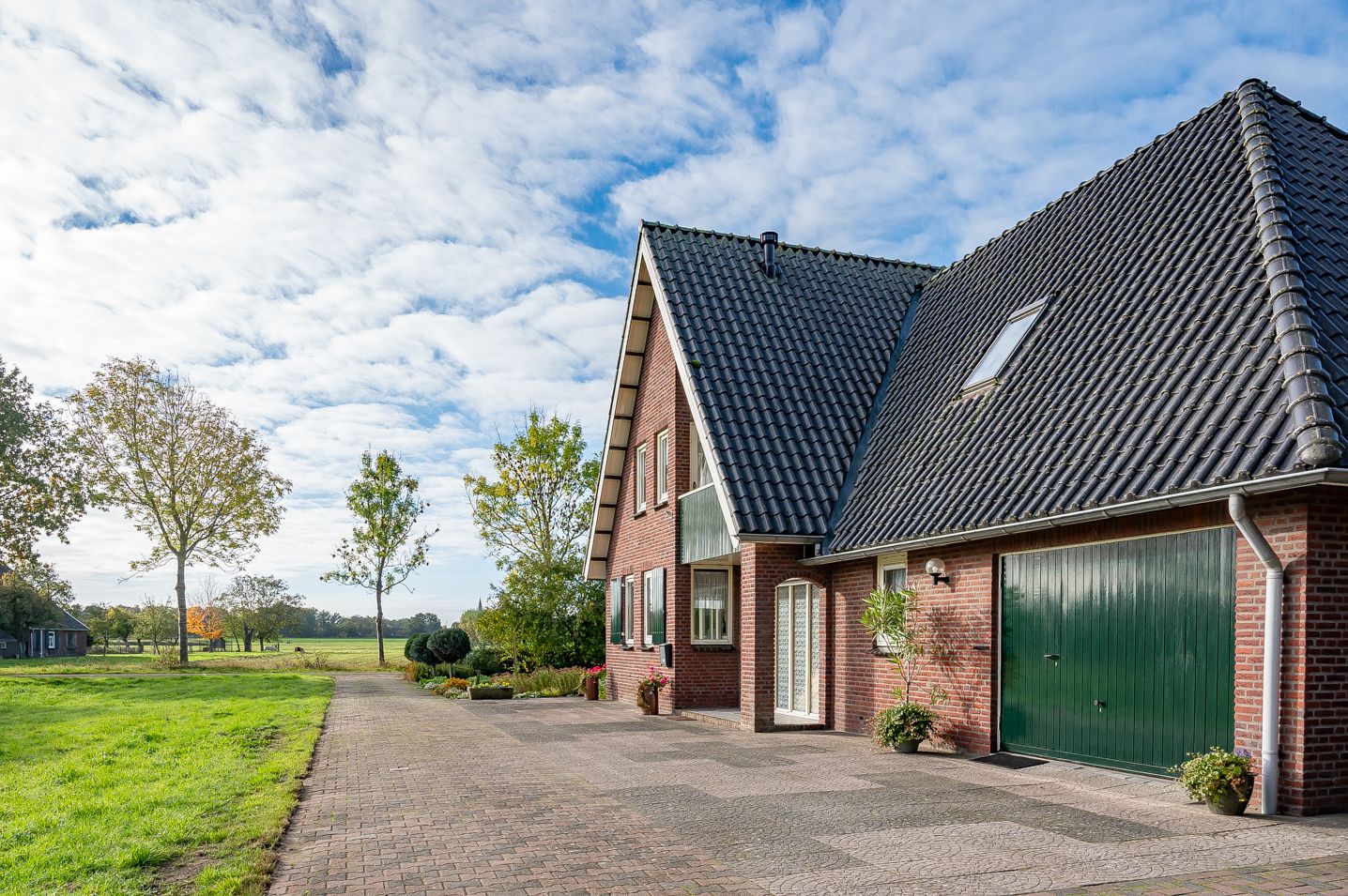 Foto 4 van Menninkweg 1