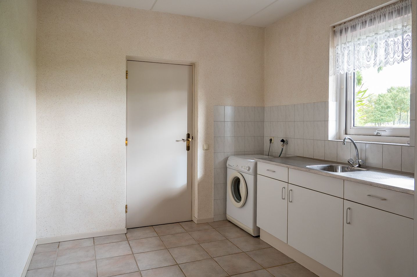 Foto 24 van Menninkweg 1