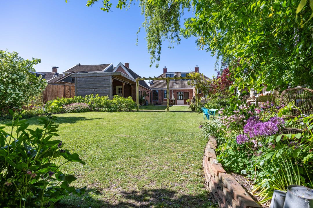 Photo 32 of Hoofdstraat 31