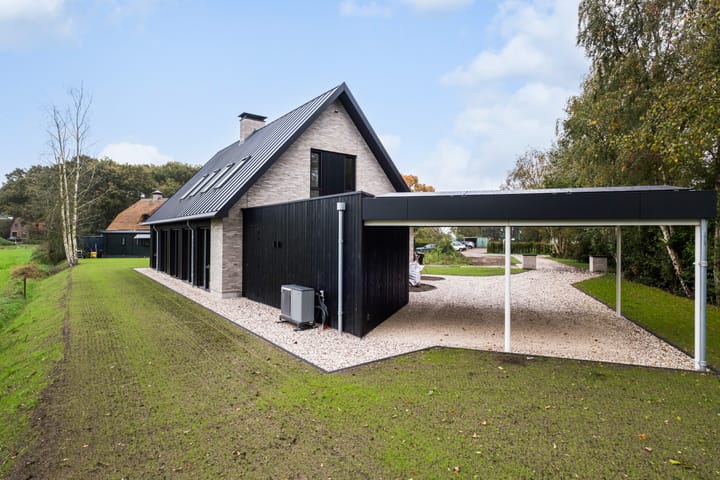 Foto 16 van Zeeweg 96-C