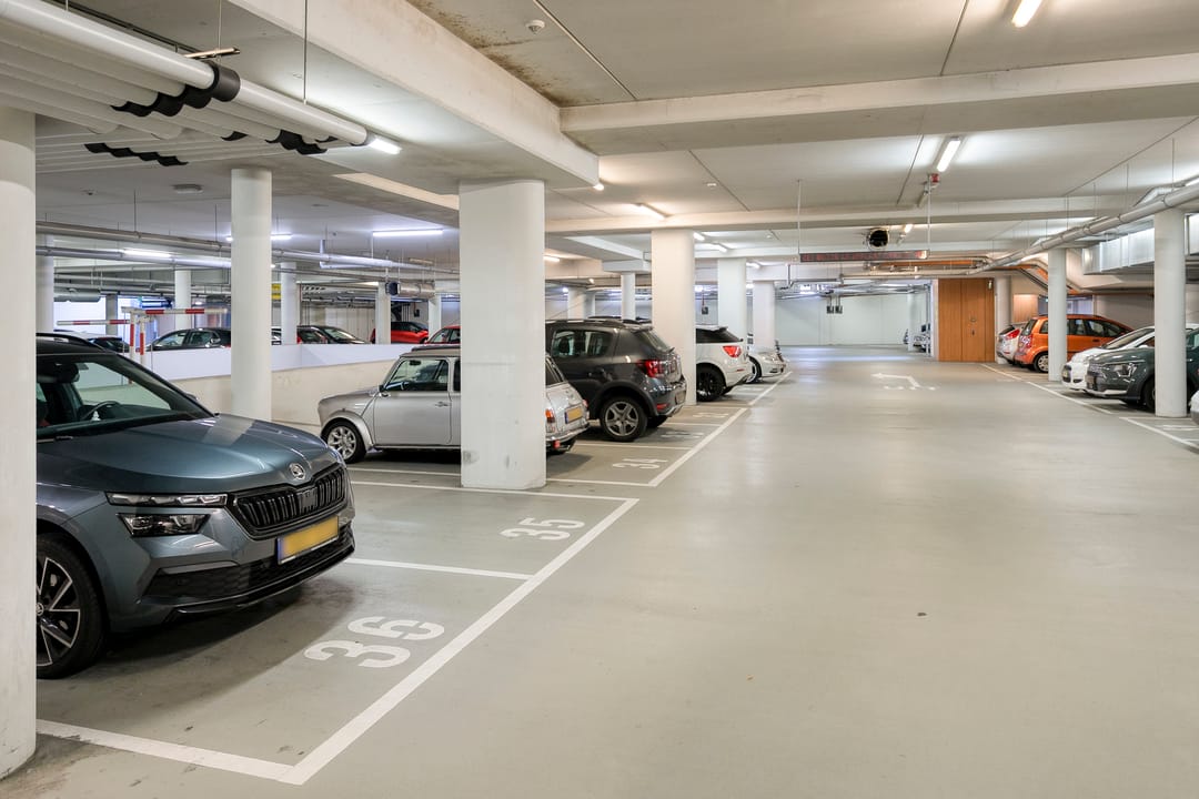 Photo 31 of Noord Koninginnewal 38-A