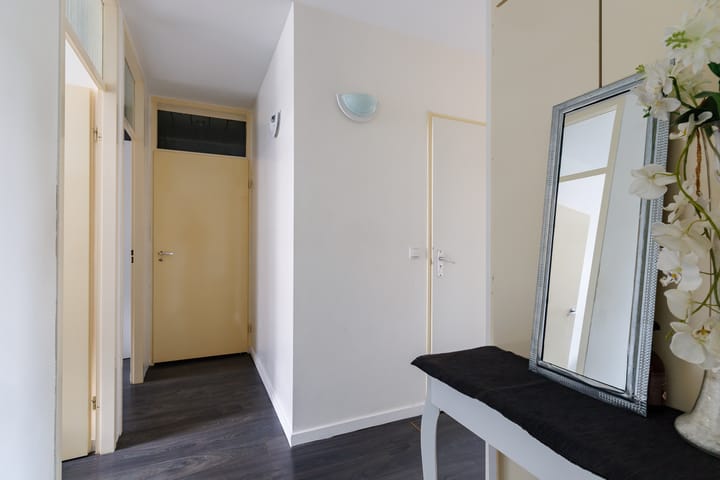 Photo 16 of Zadelmakerstraat 33