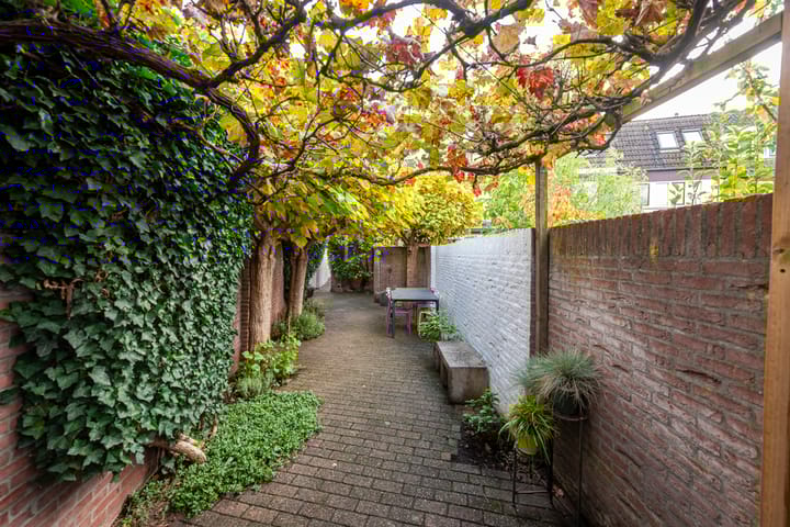 Foto 36 van Molenstraat 15