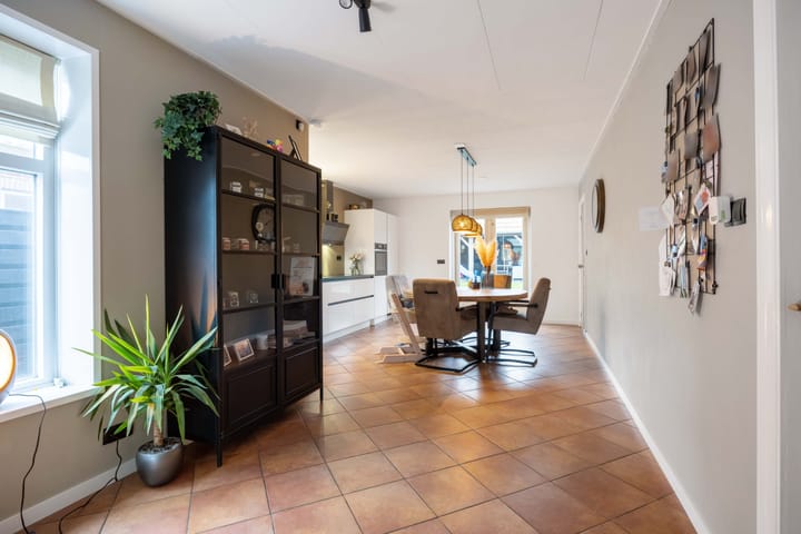 Foto 17 van Julianalaan 3