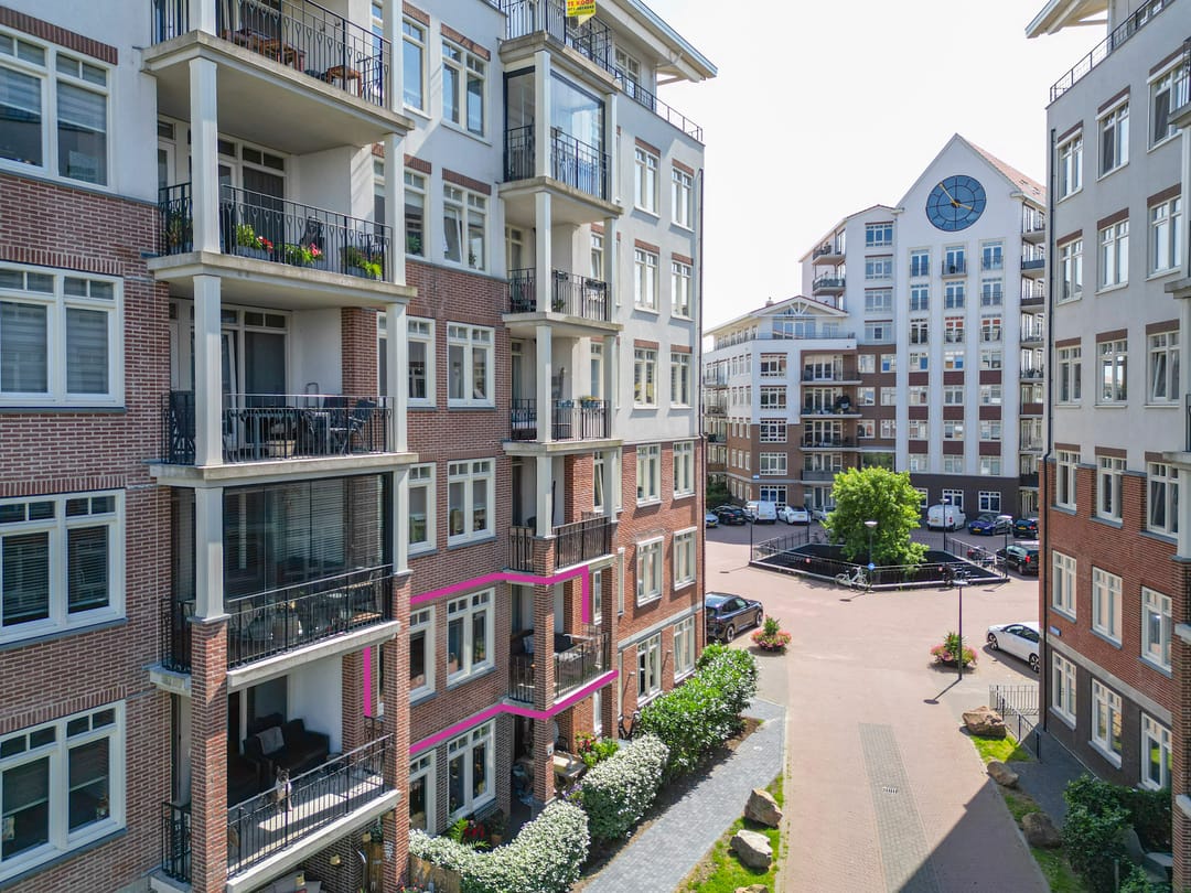 Foto 1 van De Klok 108