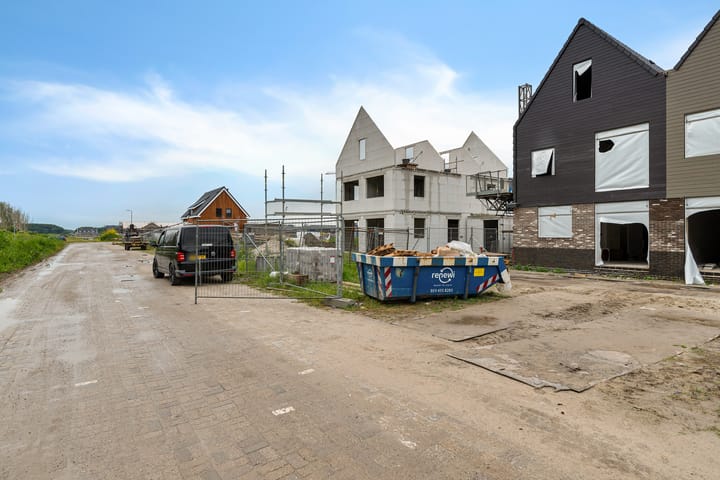 Foto 30 van Orchideelaan 38