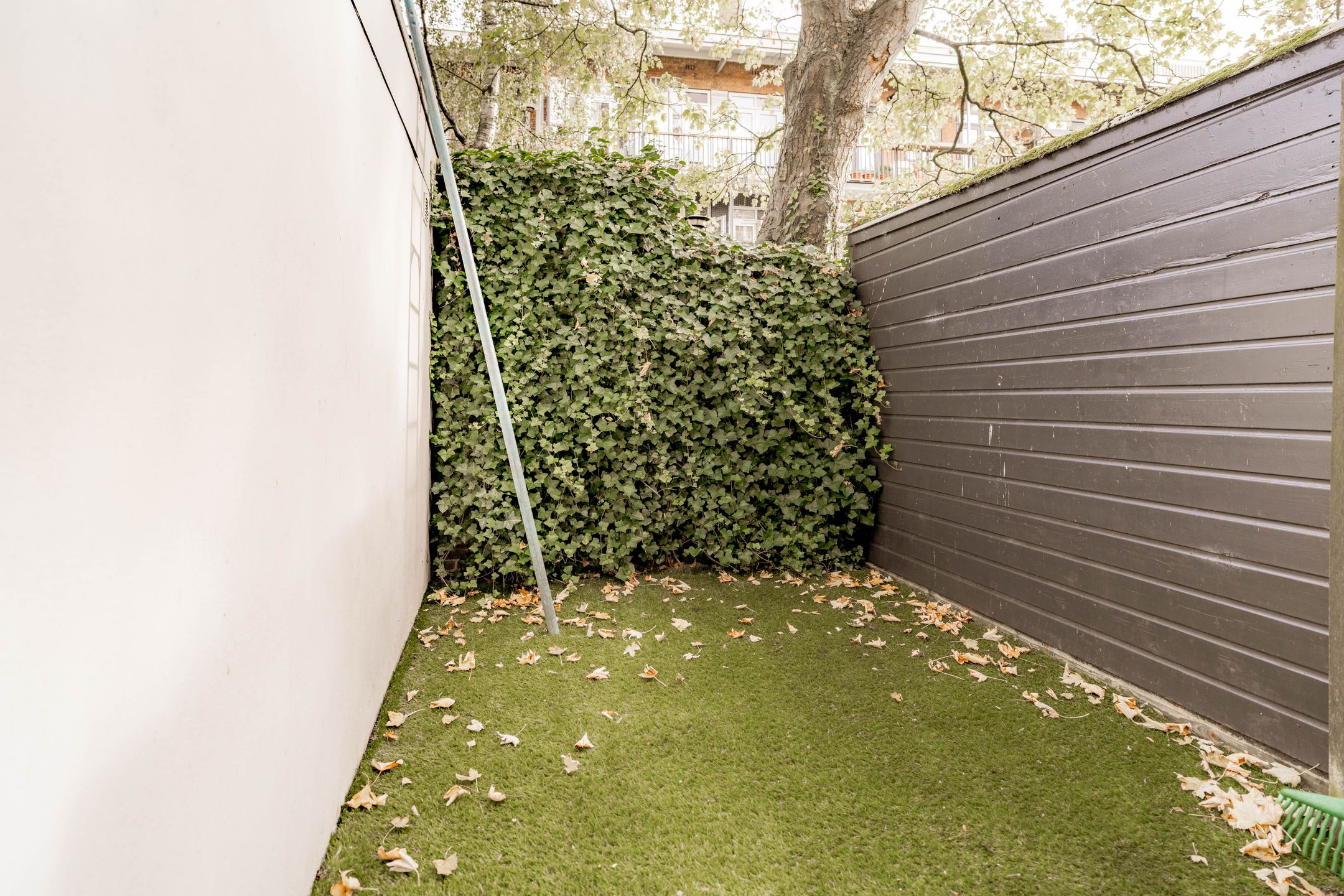 Foto 30 van Paramaribostraat 142