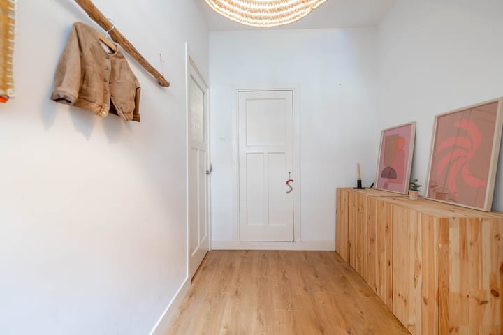 Foto 37 van Paramaribostraat 142