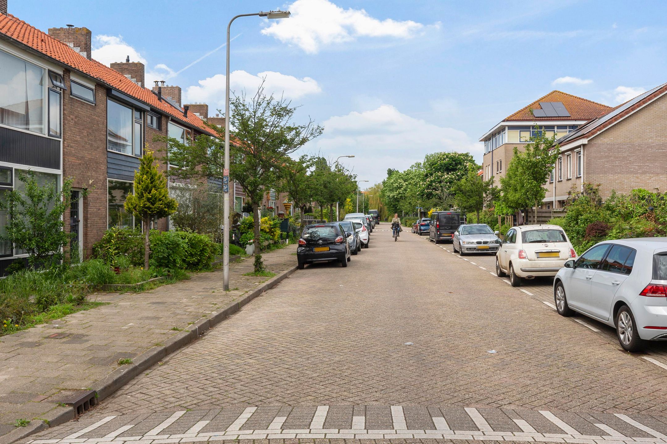 Foto 36 van A.J. van Reststraat 18