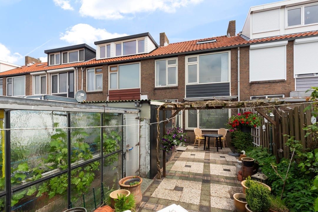 Foto 13 van A.J. van Reststraat 18