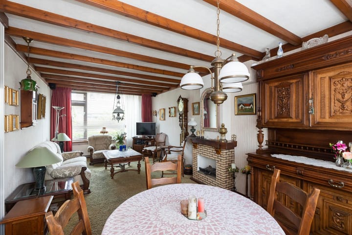 Foto 6 van A.J. van Reststraat 18