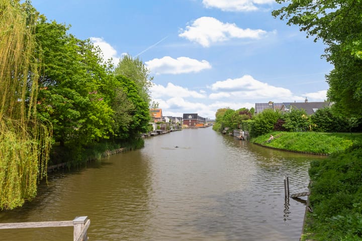 Foto 38 van A.J. van Reststraat 18