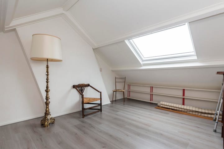 Foto 27 van A.J. van Reststraat 18