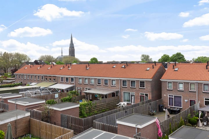 Foto 31 van A.J. van Reststraat 18