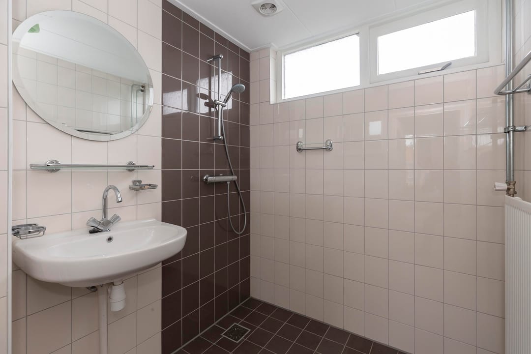 Foto 23 van A.J. van Reststraat 18