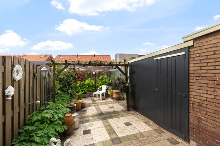 Foto 11 van A.J. van Reststraat 18