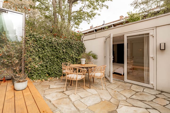 Foto 44 van Paramaribostraat 142