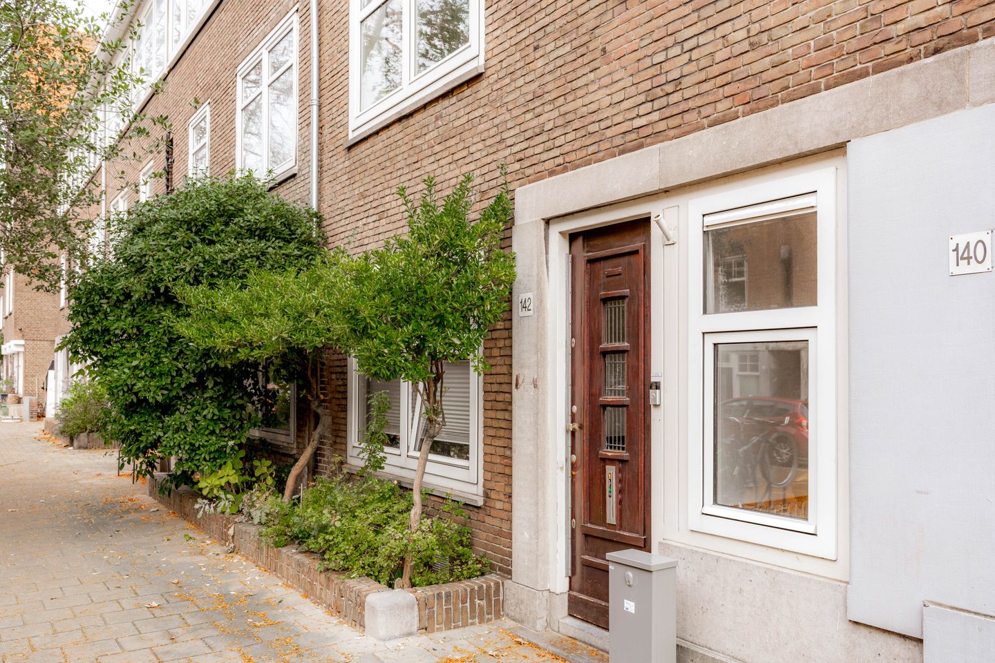 Foto 50 van Paramaribostraat 142