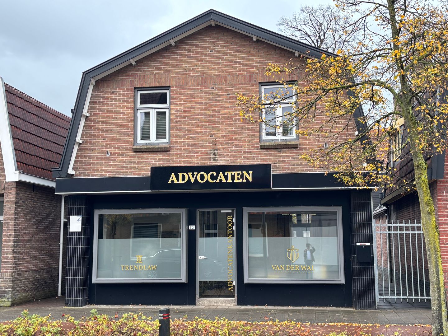 Bekijk foto 2 van Oldenzaalsestraat 212