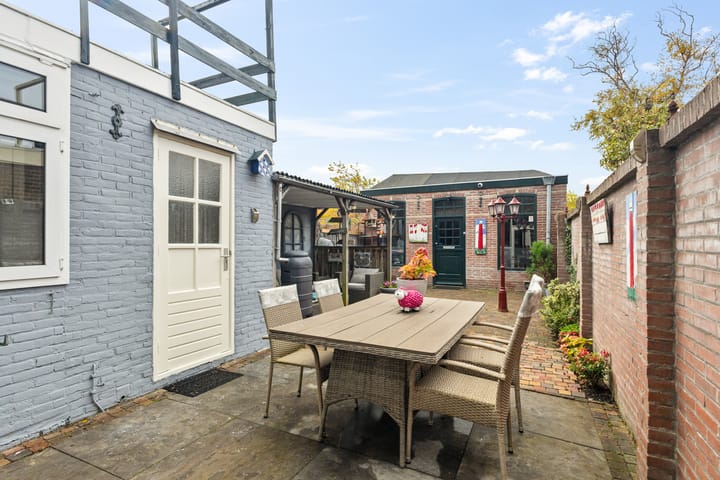 Photo 19 of Javastraat 104