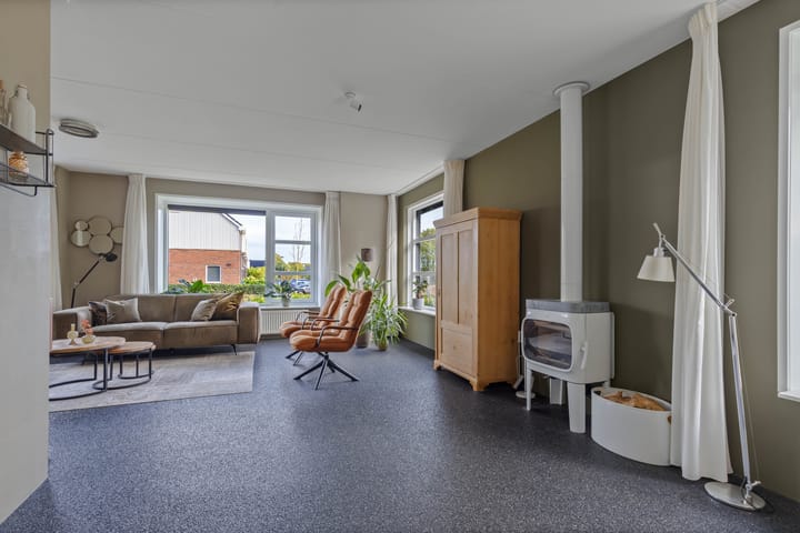 Foto 7 van Sergeant 24