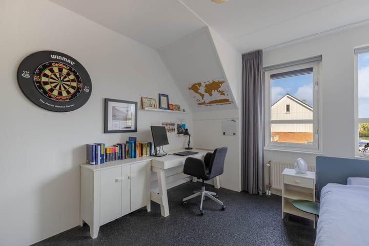 Foto 25 van Sergeant 24