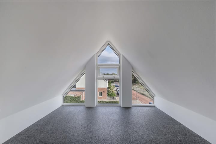 Foto 35 van Sergeant 24