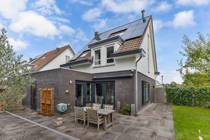 Foto 37 van Sergeant 24