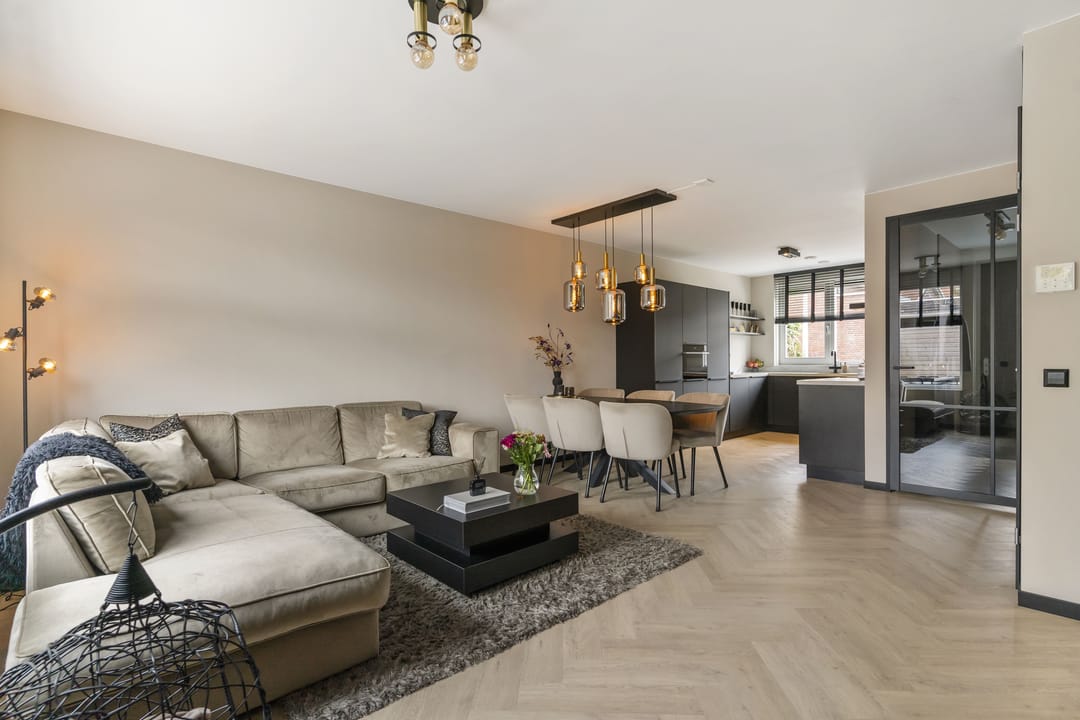 Foto 2 van Rijksstraatweg 102-P