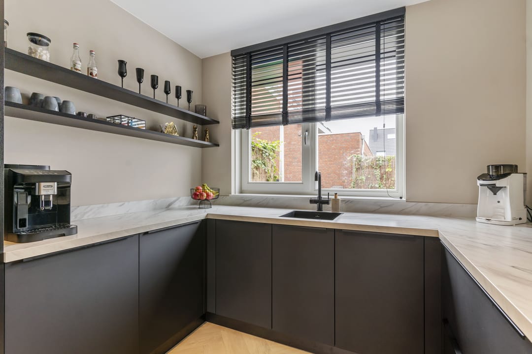 Foto 11 van Rijksstraatweg 102-P