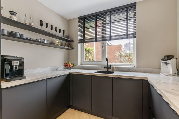 Foto 11 van Rijksstraatweg 102-P