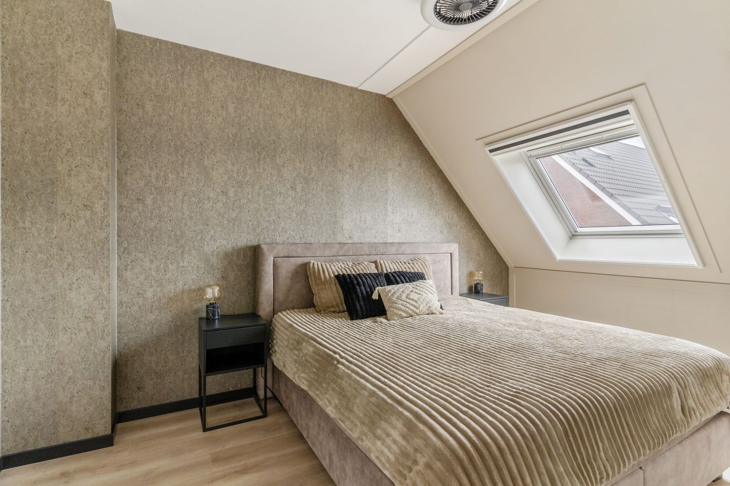 Foto 20 van Rijksstraatweg 102-P