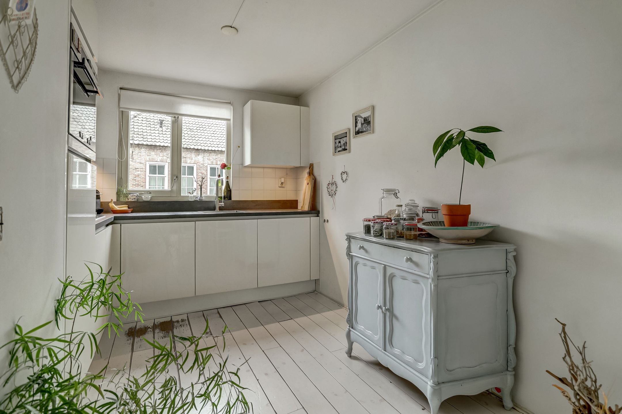 Foto 18 van Zusters van Orthenpoort 16