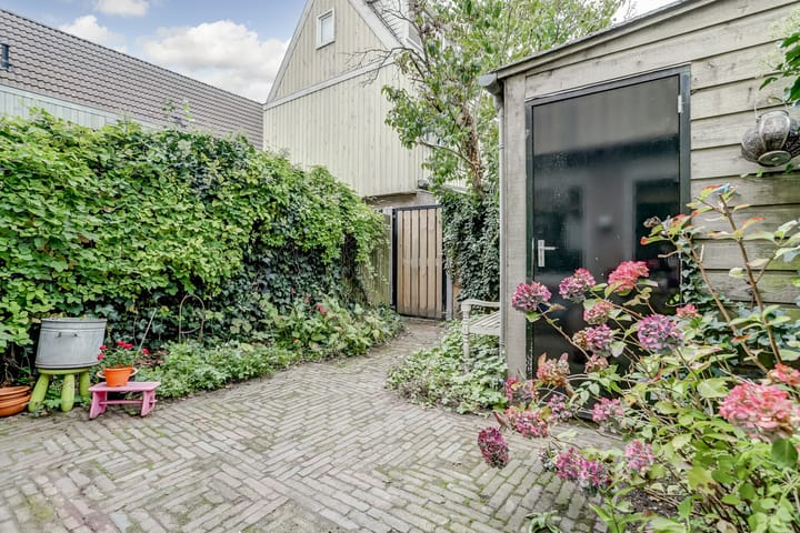 Foto 33 van Zusters van Orthenpoort 16