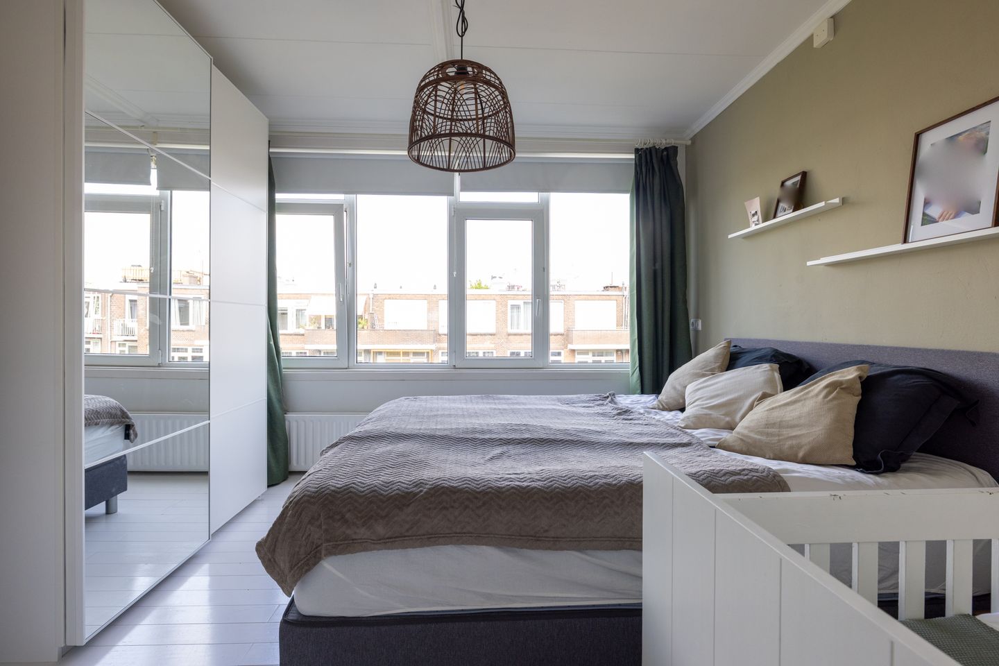 Foto 19 van Bisschopstraat 25-B