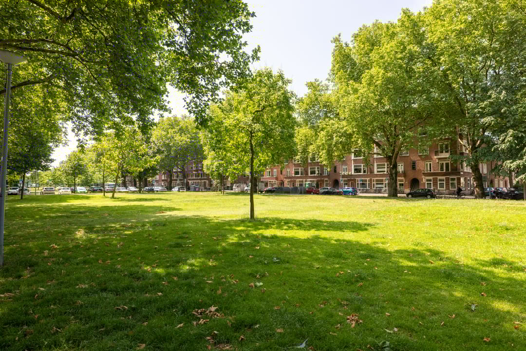 Foto 31 van Bisschopstraat 25-B