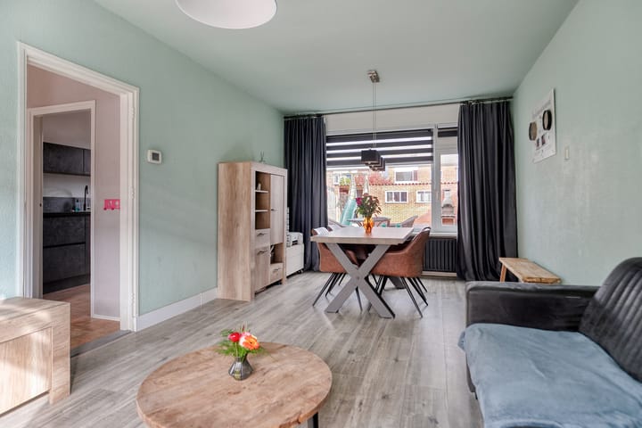 Photo 8 of President Rooseveltstraat 28