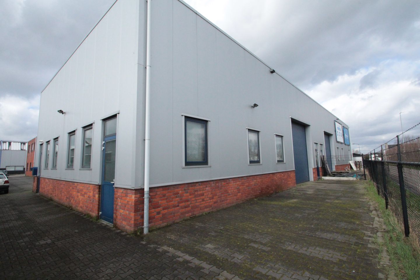 View photo 2 of Koppelingsweg 7-f