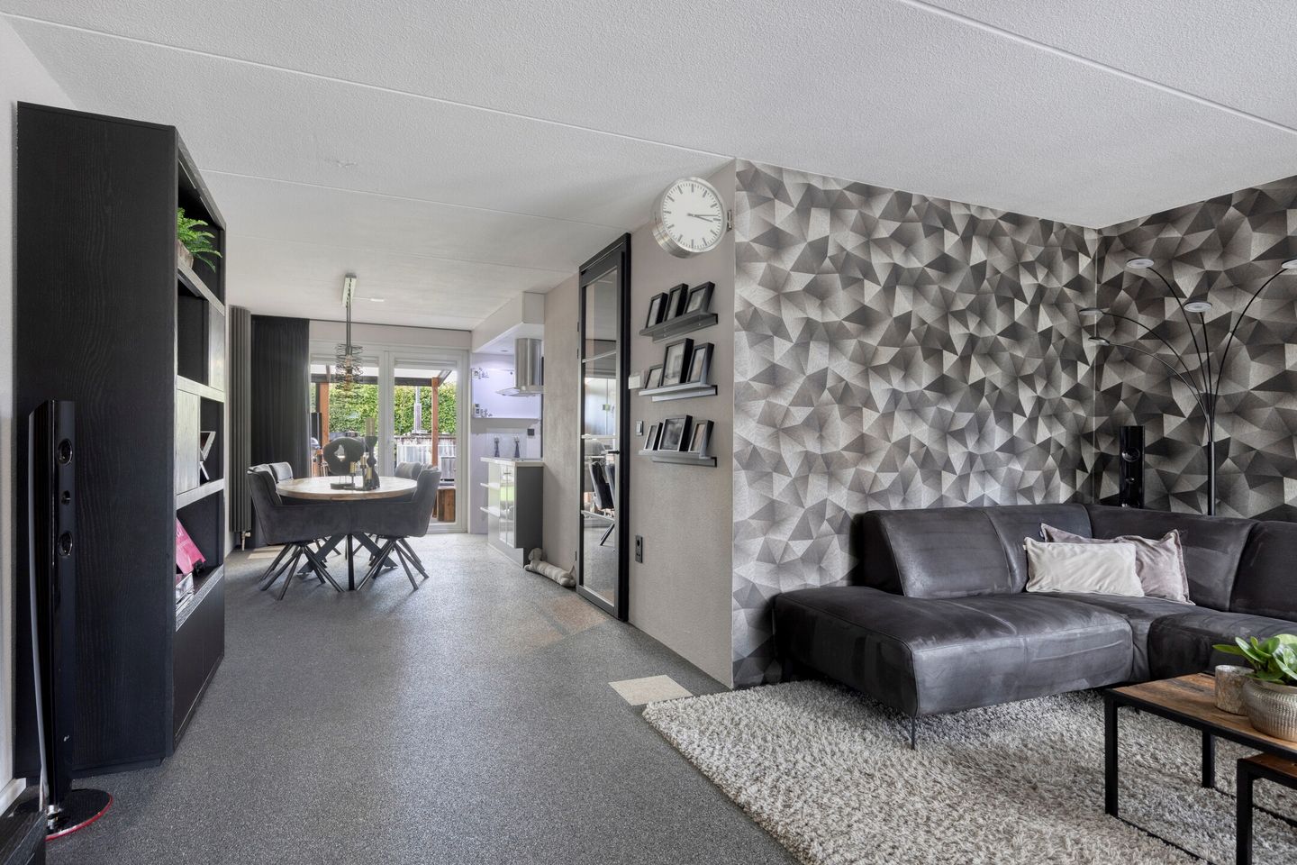 Photo 10 of Wielewaalhof 83