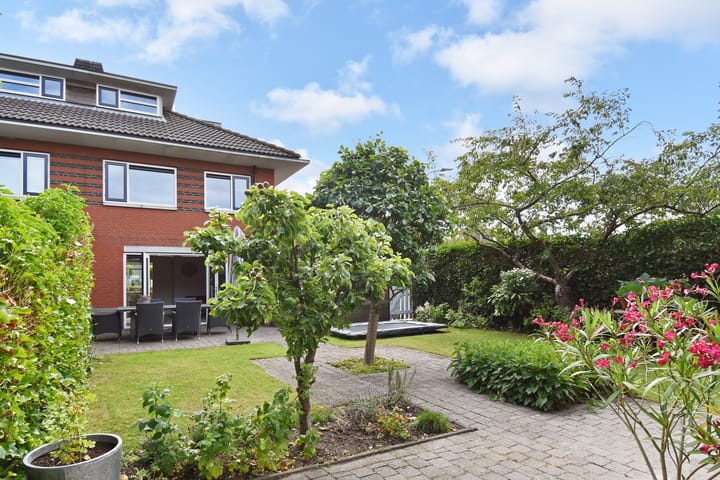 Foto 40 van Irislaan 90