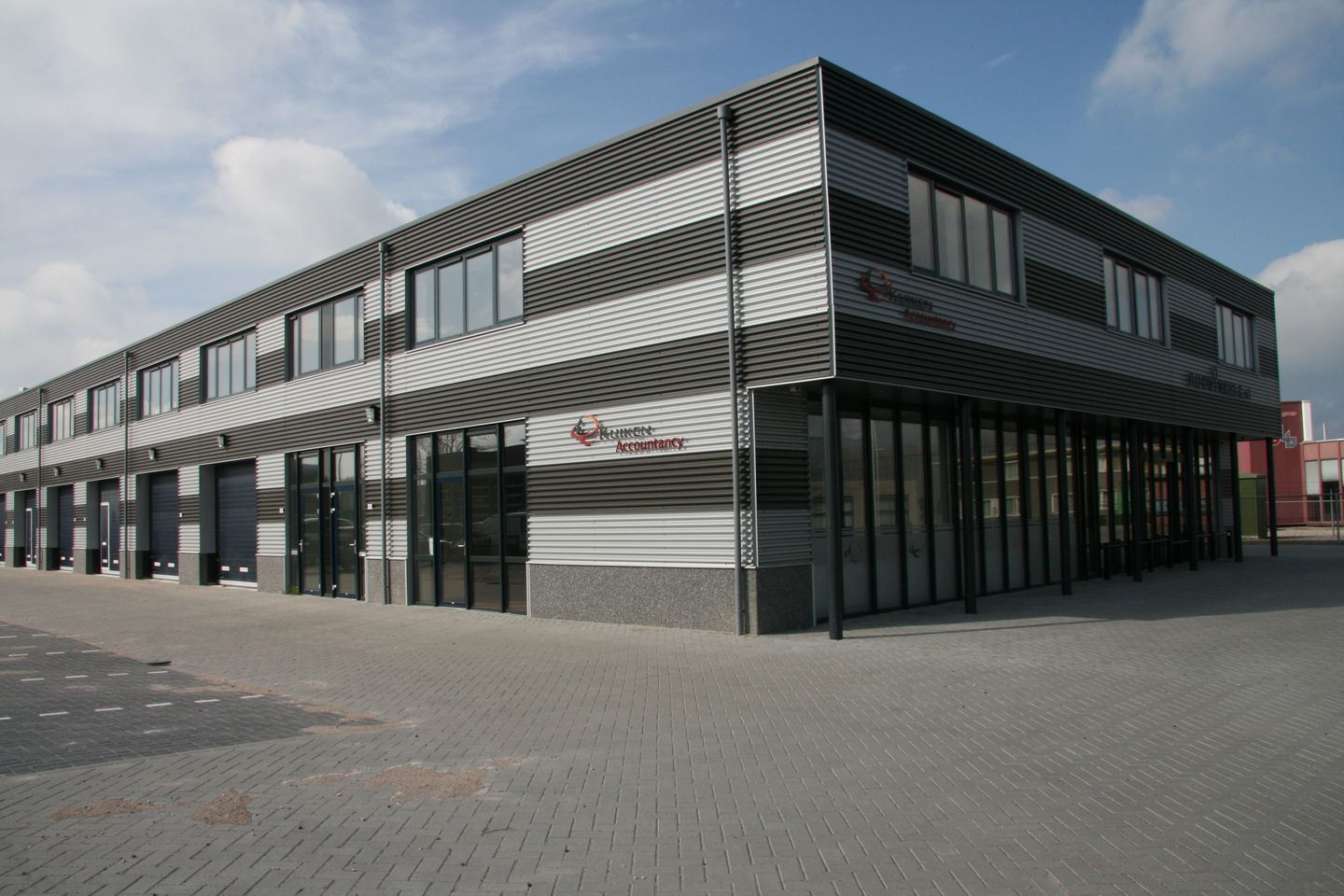 View photo 1 of Kleiland 14-B
