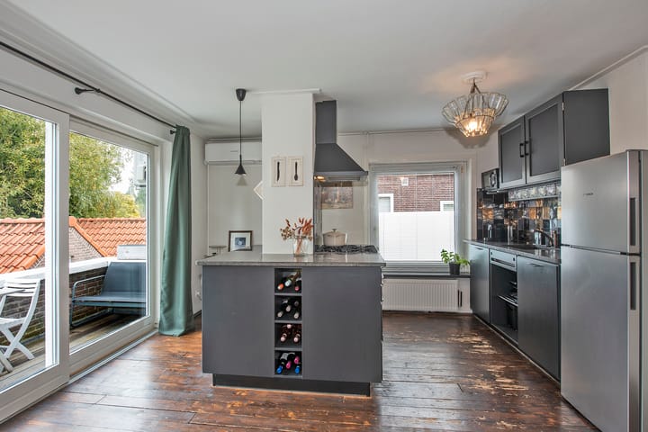 Foto 15 van Gronausestraat 143